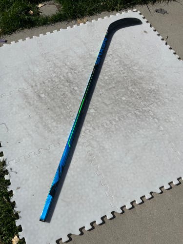 Senior Left Hand P92  Nexus Geo Hockey Stick