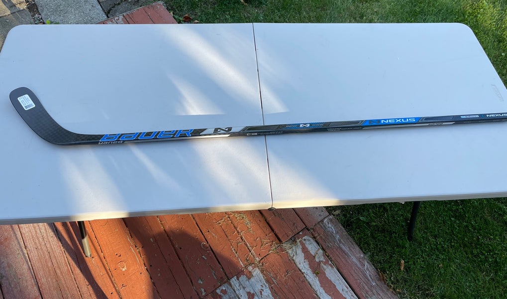 Bauer Senior Right Handed P88 Team Nexus Hockey Stick