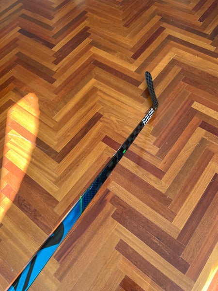 Senior Left Hand P92M Nexus Geo Hockey Stick