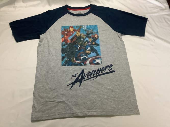 NEW MARVEL AVENGERS HOLOGRAPHIC T SHIRT BOYS XXL GREY BLUE IRON MAN CAPT Box A