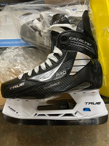 New True Catalyst Pro Hockey Skates Size 7