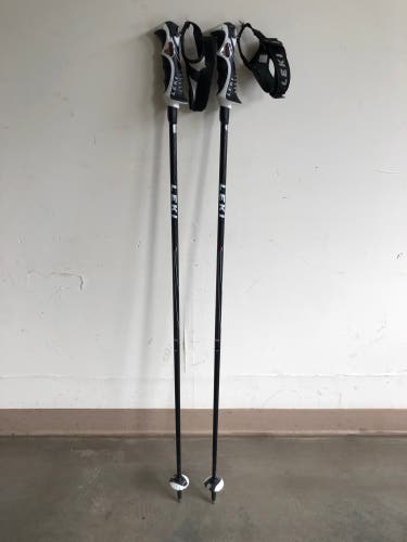 44in (110cm) Leki Trigger S carbon Ski Poles