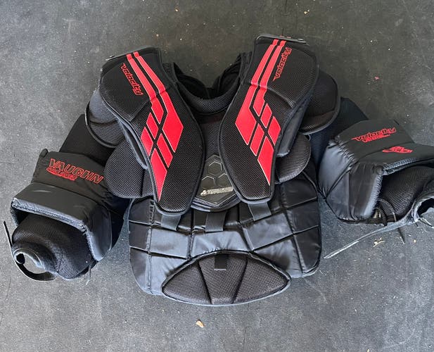 Vaughn VE8 pro carbon chest protector