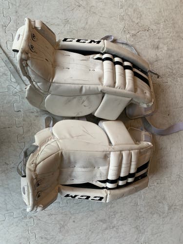 Used 20" CCM Extreme Flex 760 Goalie Leg Pads