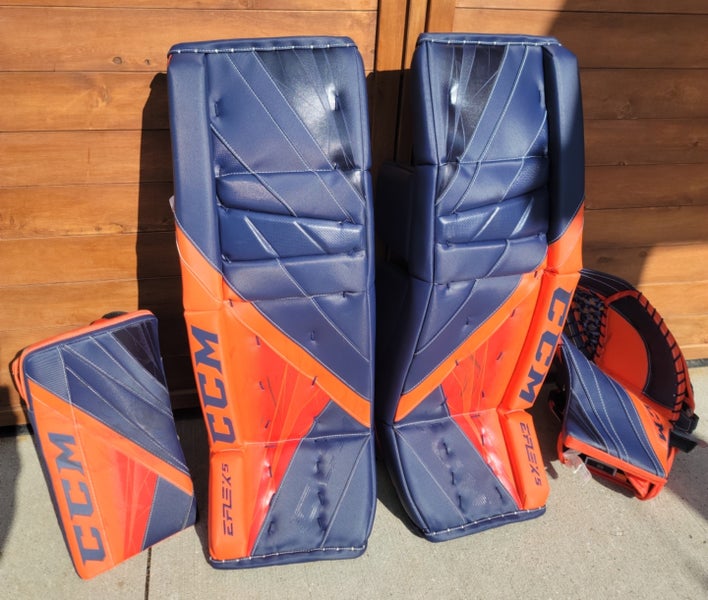 Used 33" CCM Regular Eflex 5 Goalie Full Set