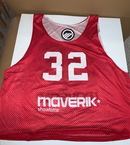 Maverik Showtime reversible tank top mens large