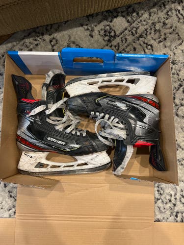 Used Bauer Regular Width Size 7.5 Vapor 2X Pro Hockey Skates