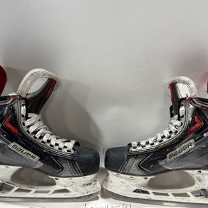 Junior Used Bauer Vapor APX2 Hockey Skates Regular Width Size 4