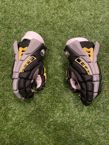 Custom Maverick Rome Lacrosse Gloves Size 13