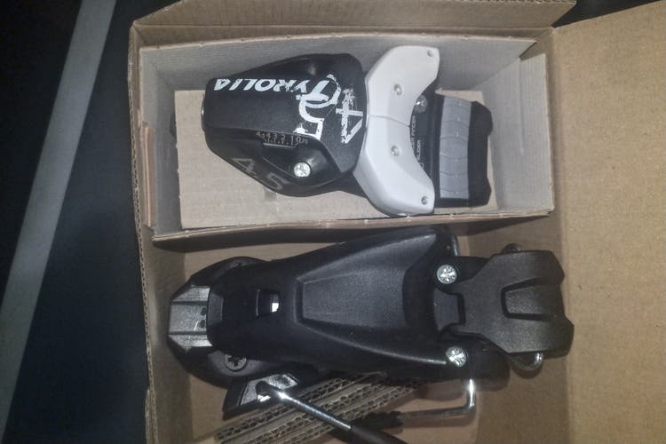 New Tyrolia All Mountain Peak 4.5 Ski Bindings 85 mm Brake Width Max Din 4.5
