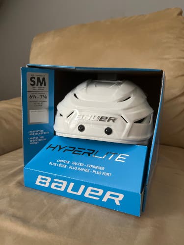SM Bauer Hyperlite Helmet