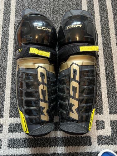 CCM AS-V pro hockey shin pads 13”