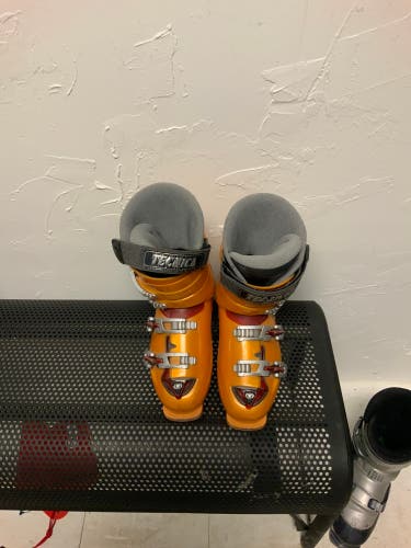 Ski Tecnica Boots 25-25.5