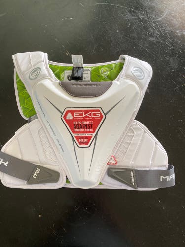 New Large Maverik M5 Shoulder Pads