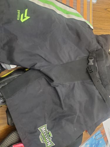 Black Used Medium Pant Shell Pro Stock