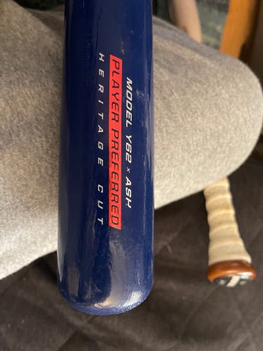Rawlings wooden bat