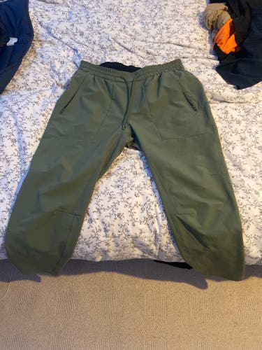 Green Used XL Lululemon Pants