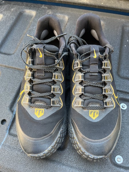 Black Men's Turf Cleats Low Top Trout