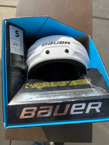 Bauer Re-Akt 200 Hockey Helmet White New