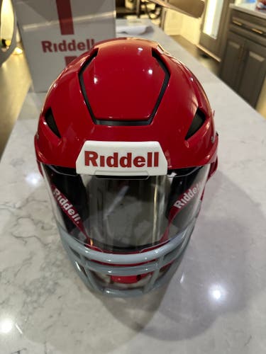 Adult Used Medium Riddell SpeedFlex Helmet