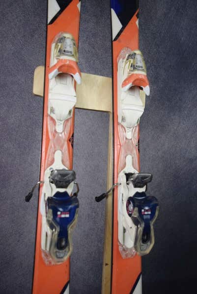 ROSSIGNOL TEMPTATION 77 SKIS SIZE 152 CM WITH LOOK BINDINGS