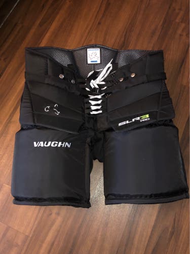 Vaughn SLR3 pro goalie pants