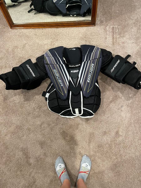 Used Senior Small Bauer Supreme S190 Goalie Chest Protector