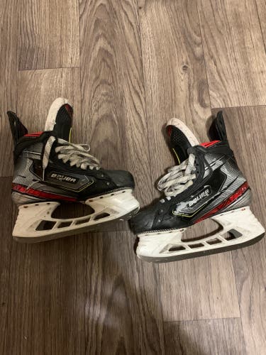 Used Bauer Regular Width Size 7 Vapor 2X Pro Hockey Skates