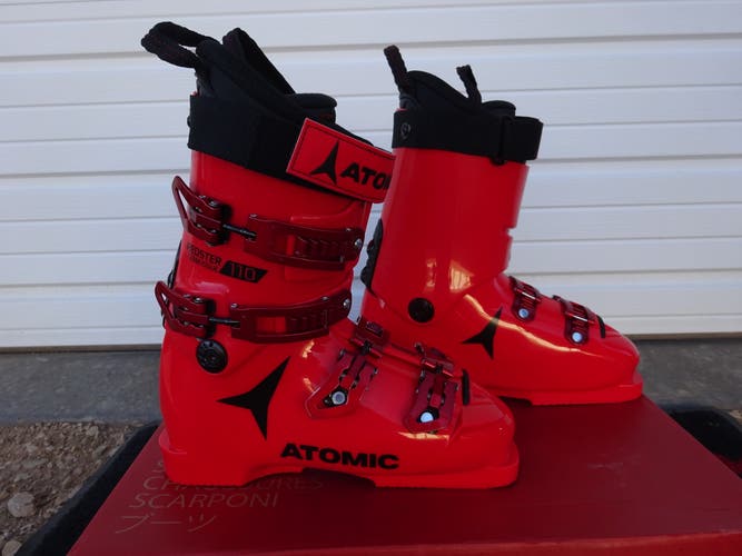 2022 Atomic Redster Team Issue 110 Ski Boots NEW! Size 26.5