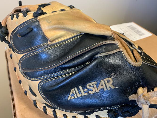 Catcher's 33.5" CM3000SBT Baseball Glove