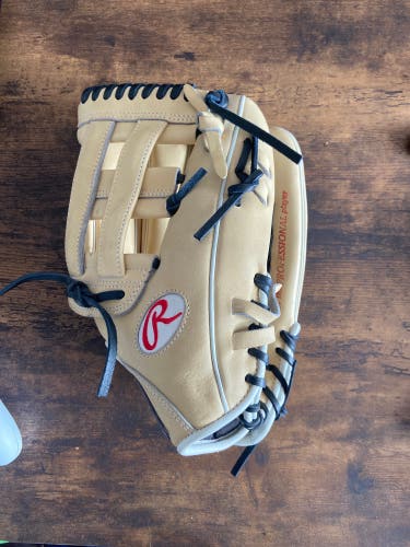 Used Right Hand Throw 12.5" Heart of the Hide Baseball Glove
