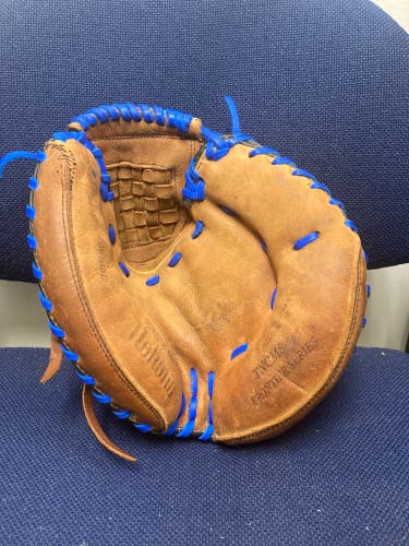 Re-laced/reconditioned Nokona Youth Catchers Mitt-32’ RHT