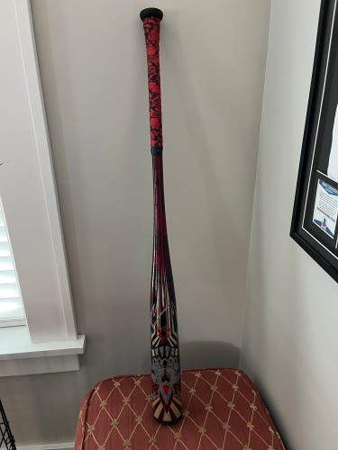 2022 DeMarini (-3) 31 oz 34" Voodoo One Bat