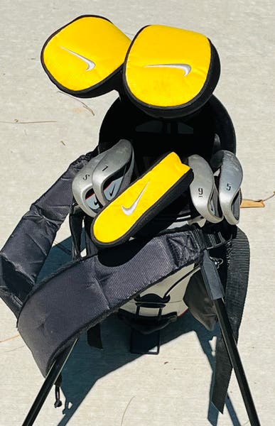 TIGER WOODS Kids Golf シューズ/グローブ/9、パタ- Nike Golf TW Tiger Woods VR Junior Kids Red Set Stand Bag