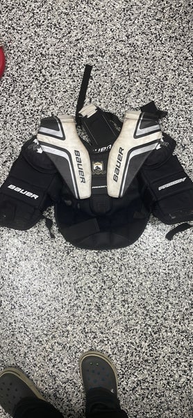Medium Bauer Prodigy 2.0 Goalie Chest Protector