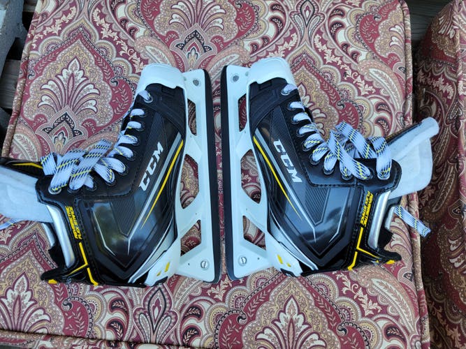 Senior CCM Tacks 9080 Hockey Goalie Skates Regular Width Size 7