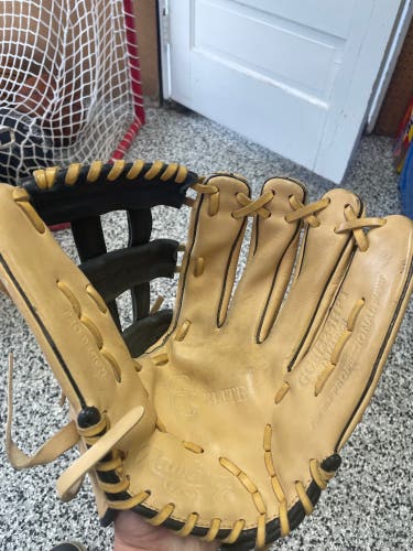 Rawlings 12.25" Gold Glove Elite Baseball Glove