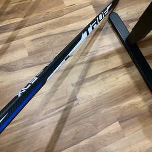 New Senior Right Handed 68 Flex P28 Pro Stock XC9 ACF Hockey Stick