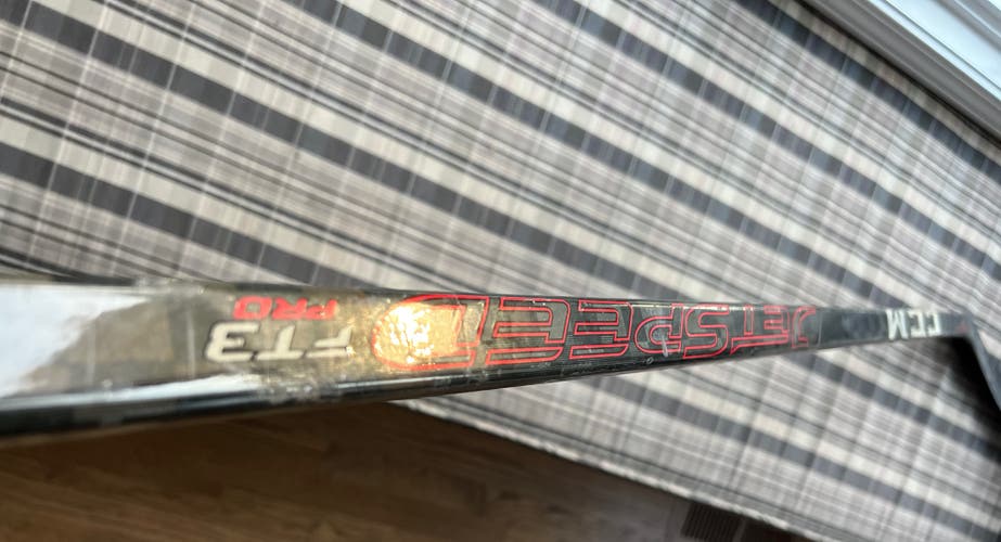 CCM JetSpeed FT3 Pro Hockey Stick P29 - 55 Flex - Right Handed Intermediate
