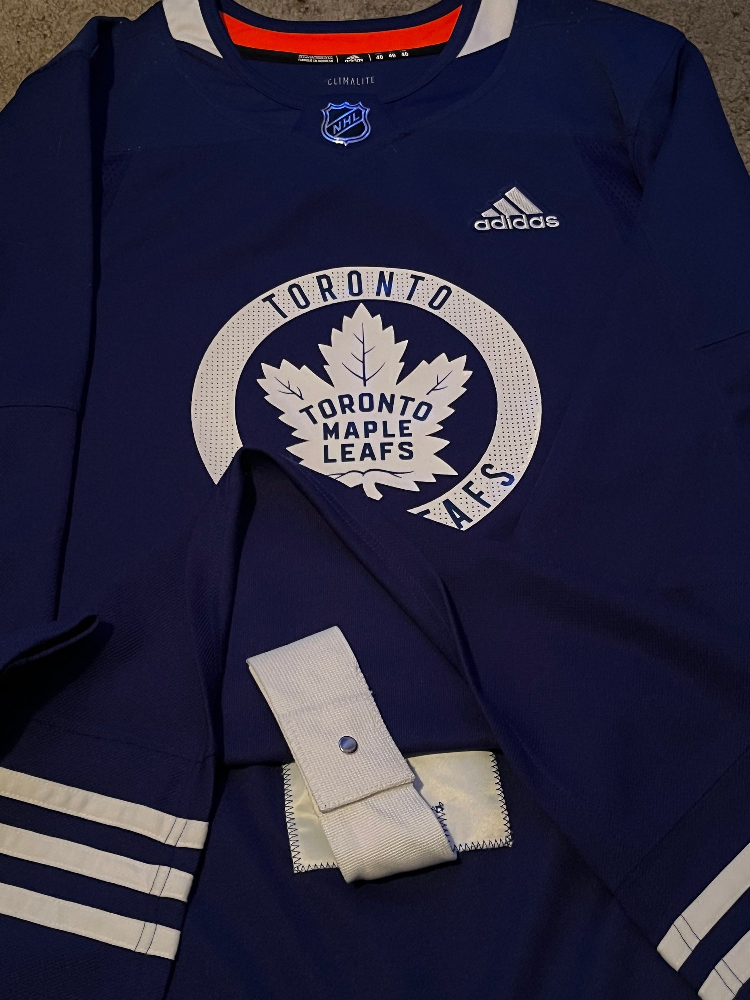 Men's Toronto Maple Leafs adidas Black Hockey Fights Cancer - Practice  Jersey