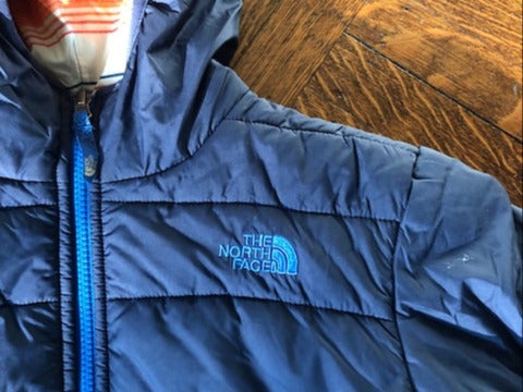 The North Face Reversible Puffer Jacket - Boys size XL (18/20
