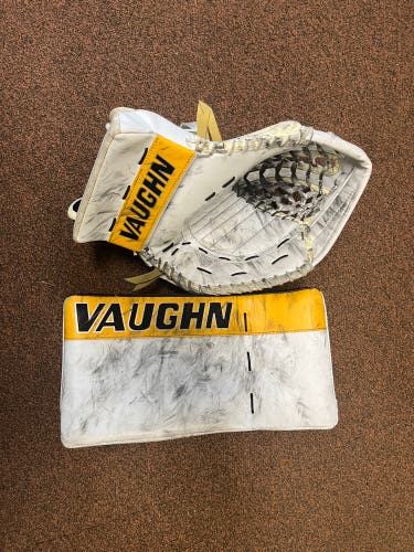 Jarry Glove And Blocker Set