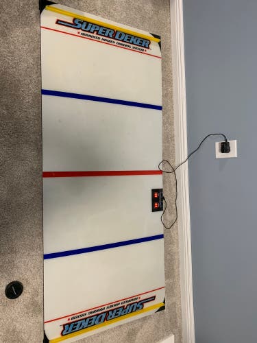 Super Deker Hockey Trainer