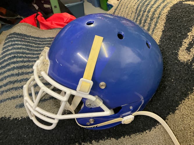 Youth Used XS SCHUTT Helmet - Very Good Condition - Xtra Small