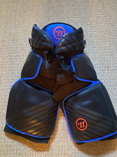 Senior Medium Warrior Covert QRE Pro Hockey Pants