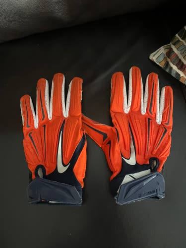 Syracuse football gloves