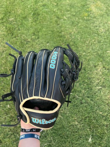 Infield 11.5" A1000 Baseball Glove