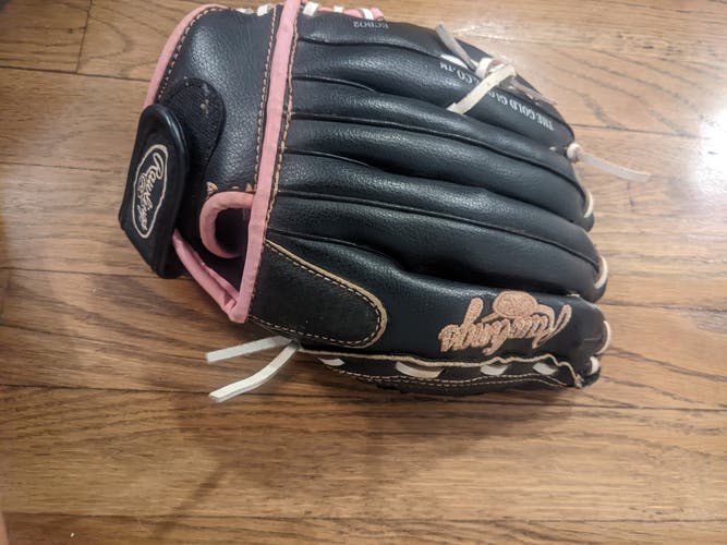 Used Rawlings Right Hand Throw Infield Softball Glove