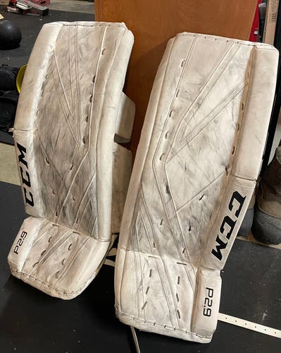 CCM P2.9 Leg Pads