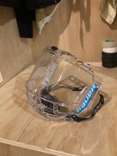 Bauer Senior Concept 3 Fishbowl Bubble